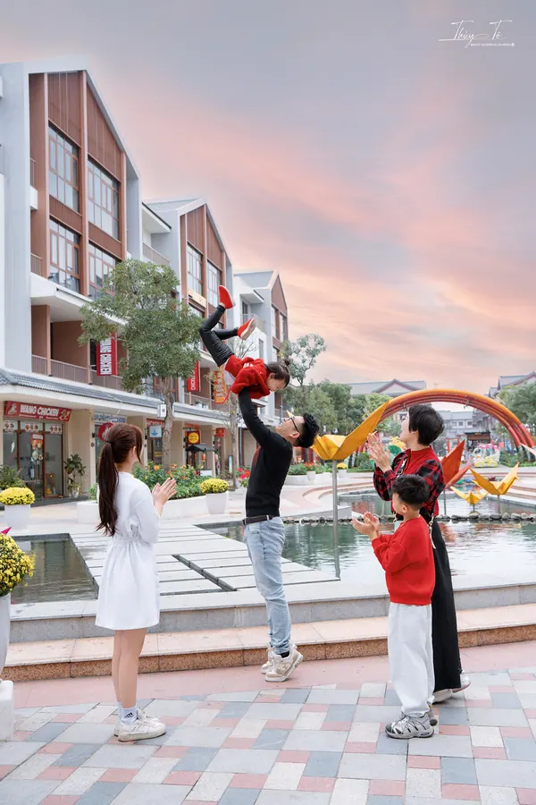 Phố Hàn Quốc K-Town — Vinhomes Ocean Park