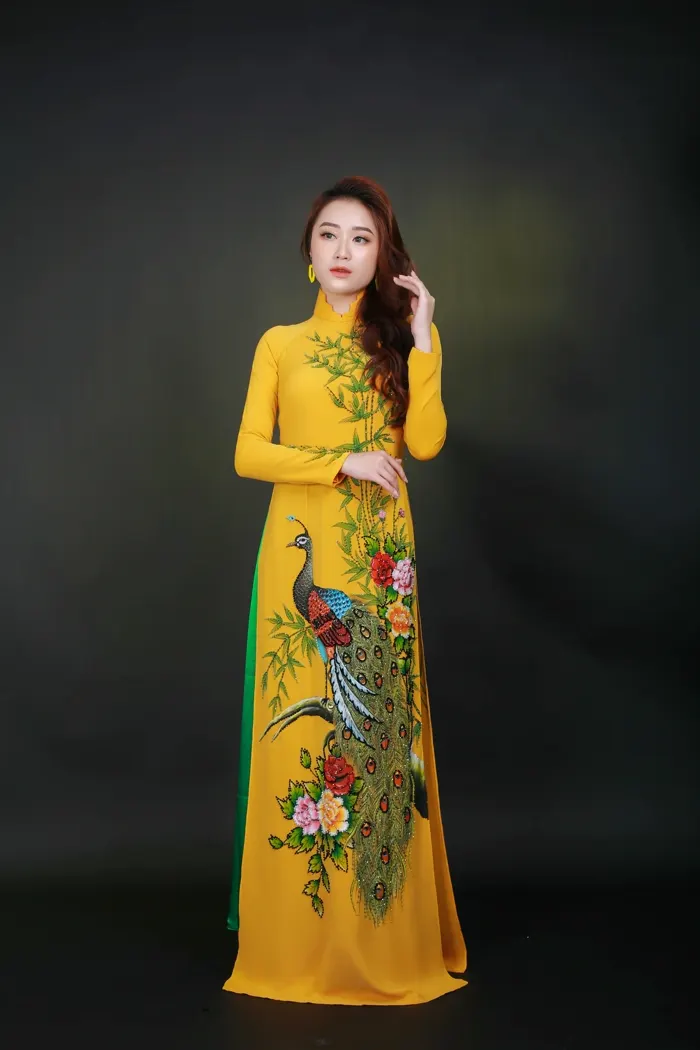 Áo dài gấm phượng