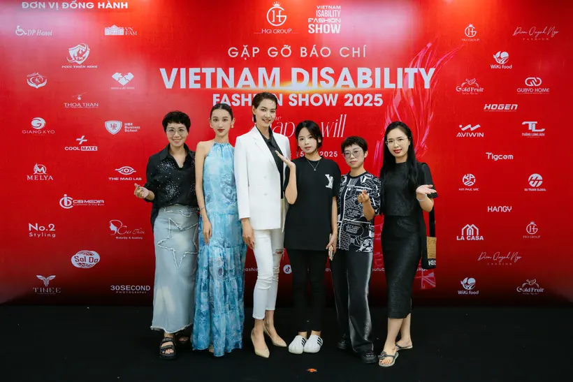Hoạt động nghệ thuật — Thúy Tô Studio