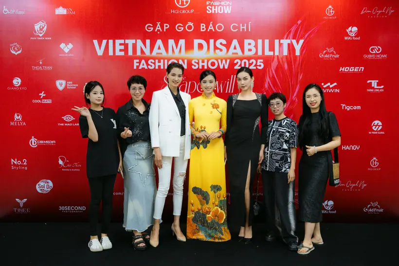 Hoạt động nghệ thuật — Thúy Tô Studio